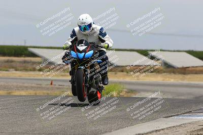 media/May-26-2025-Lets Ride (Mon) [[3bf1de1d65]]/C Group/1240pm (Wheelie Bump)/
